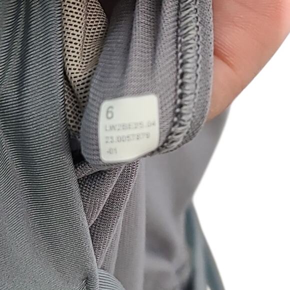 Lululemon Energy Longline Bra Medium Support Rhino Grey Sz 6 B-D Cup - Picture 4 of 5